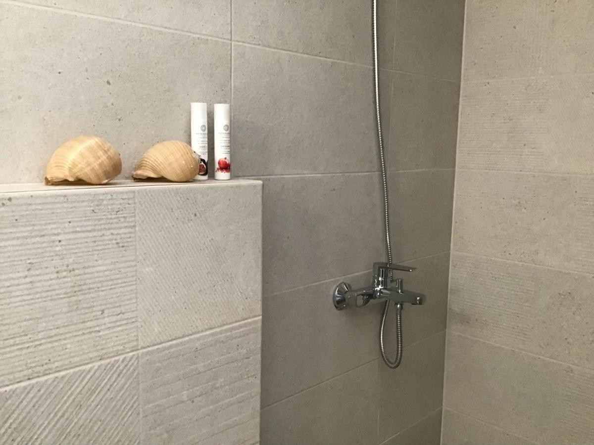 Albatross Holiday Apartments 艾西奥斯索蒂斯 外观 照片