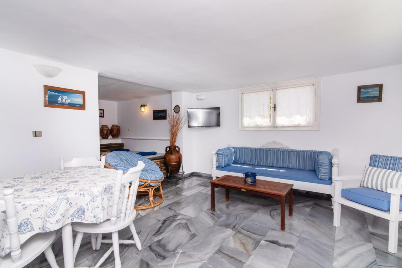 Albatross Holiday Apartments 艾西奥斯索蒂斯 外观 照片